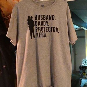 Veteran husband father hero shirt size large
